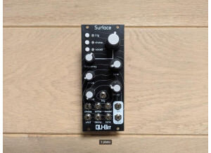 Qu-Bit Electronix Surface (12660)