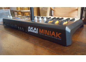 Akai Professional Miniak (1927)