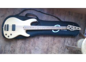 Lâg The Beast Bass