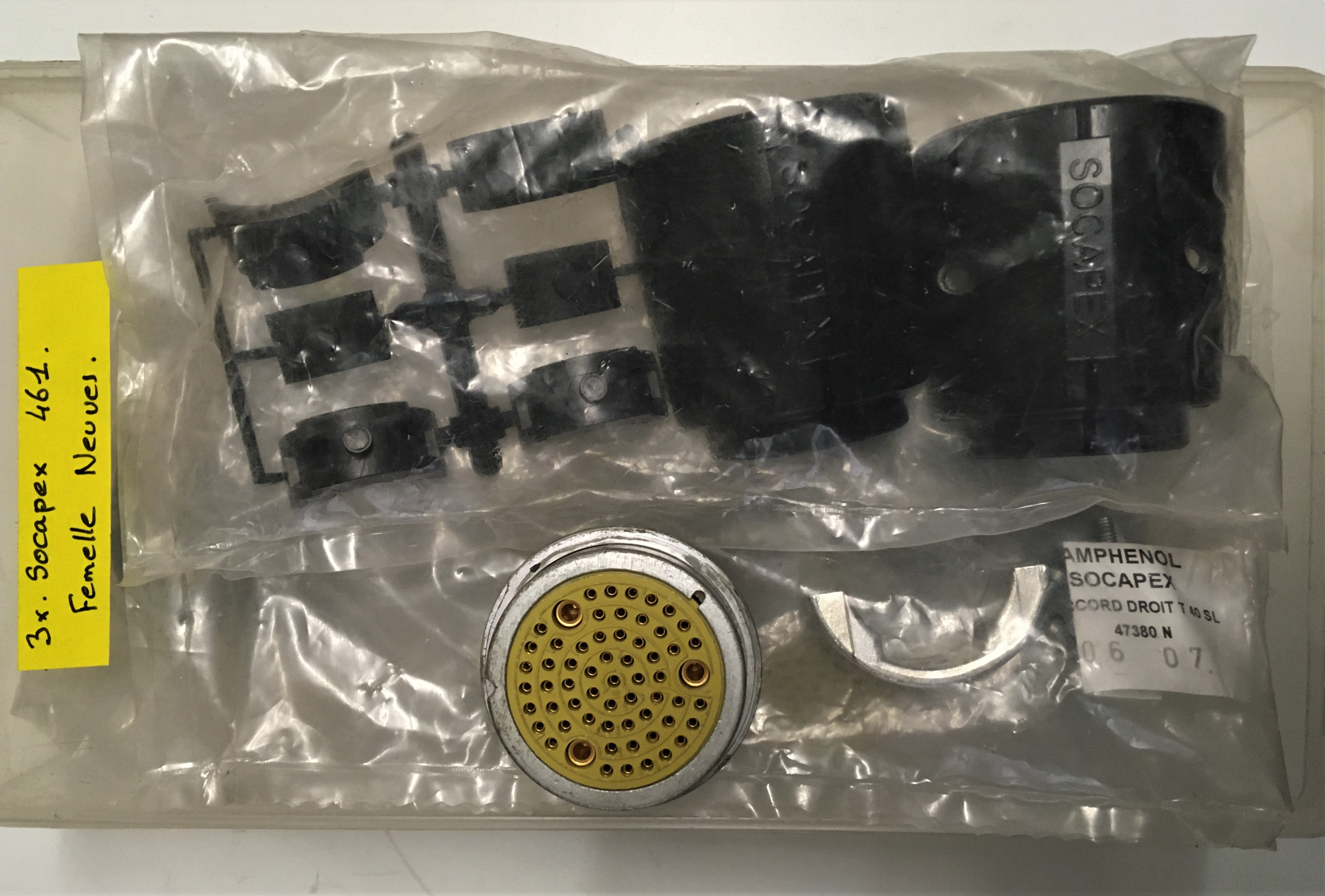 Amphenol Socapex série SL61, Standard 61 contacts