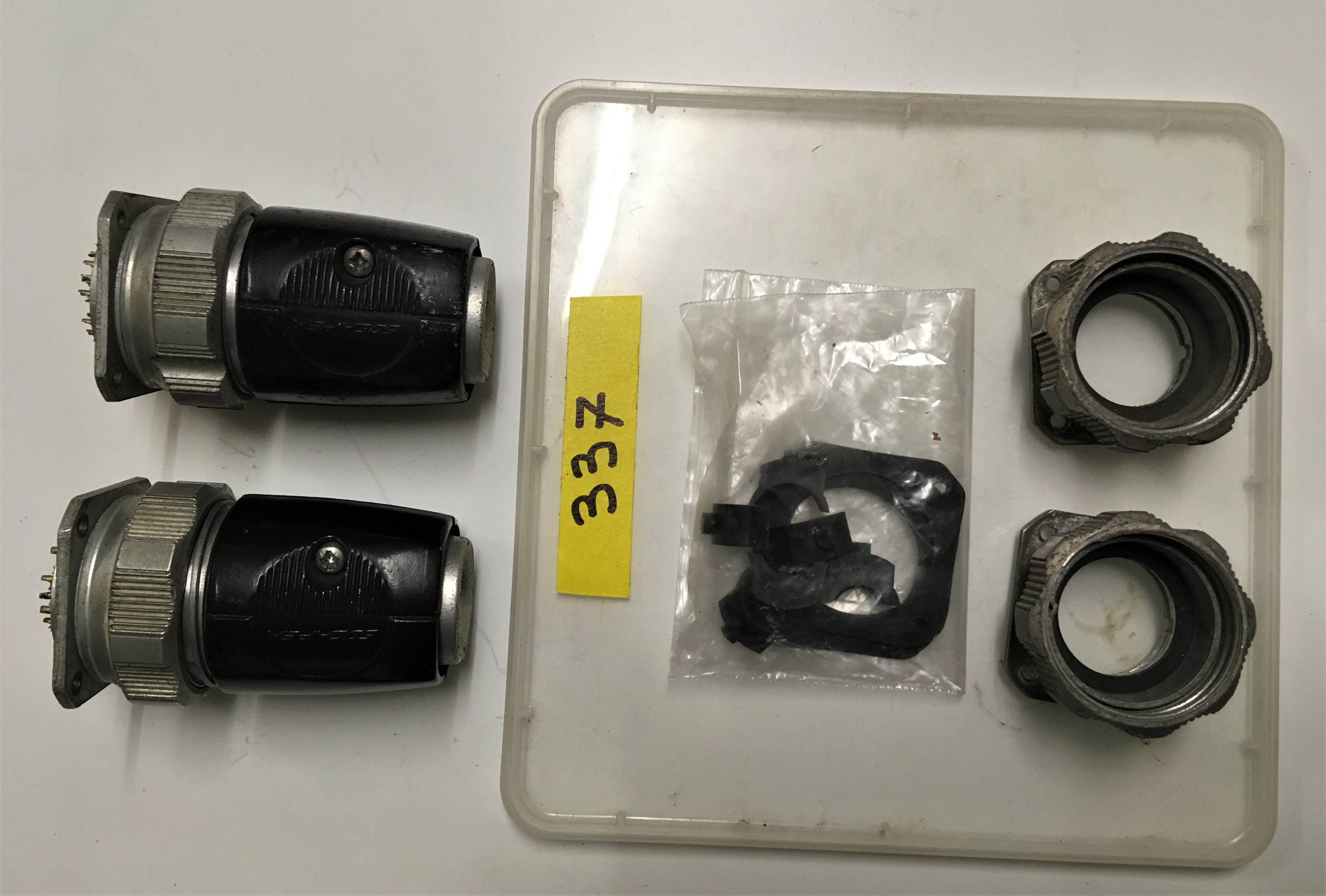 Lot Connecteurs circulaire Amphenol Socapex 337 série SL61 n°2