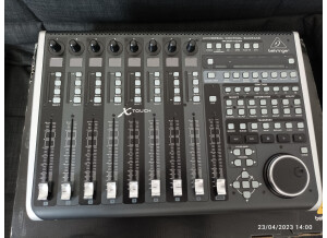 Behringer X-Touch (37986)