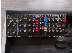 Behringer Model D (24381)