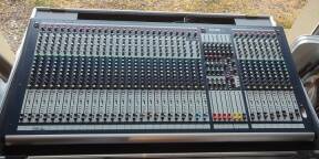Table de mixage analogique 32 piste SOUNDCRAFT GB4-32 + Flight à roulettes