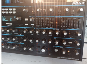 Novation Peak (81922)