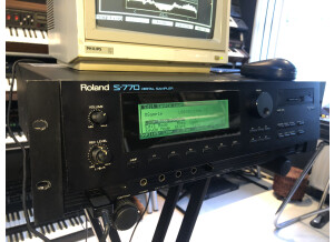 Roland S-770