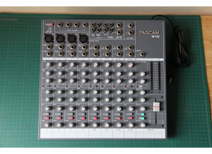 Tascam M-08 (87420)