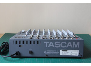 Tascam M-08 (85865)