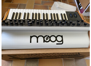 Moog Music Subsequent 37 (45500)