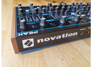 Novation Peak (46349)