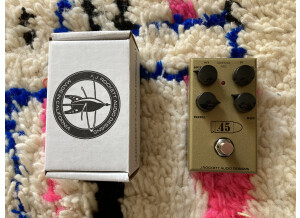 9C06FBB1-EF57-43B9-9224-9EA6197E2CB1