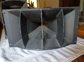 2 pavillons RCF H 4823 avec 4 compressions