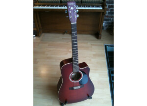 Art & Lutherie CW Spruce Burgundy (61694)