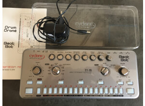 Cyclone Analogic TT-78 Beat Bot