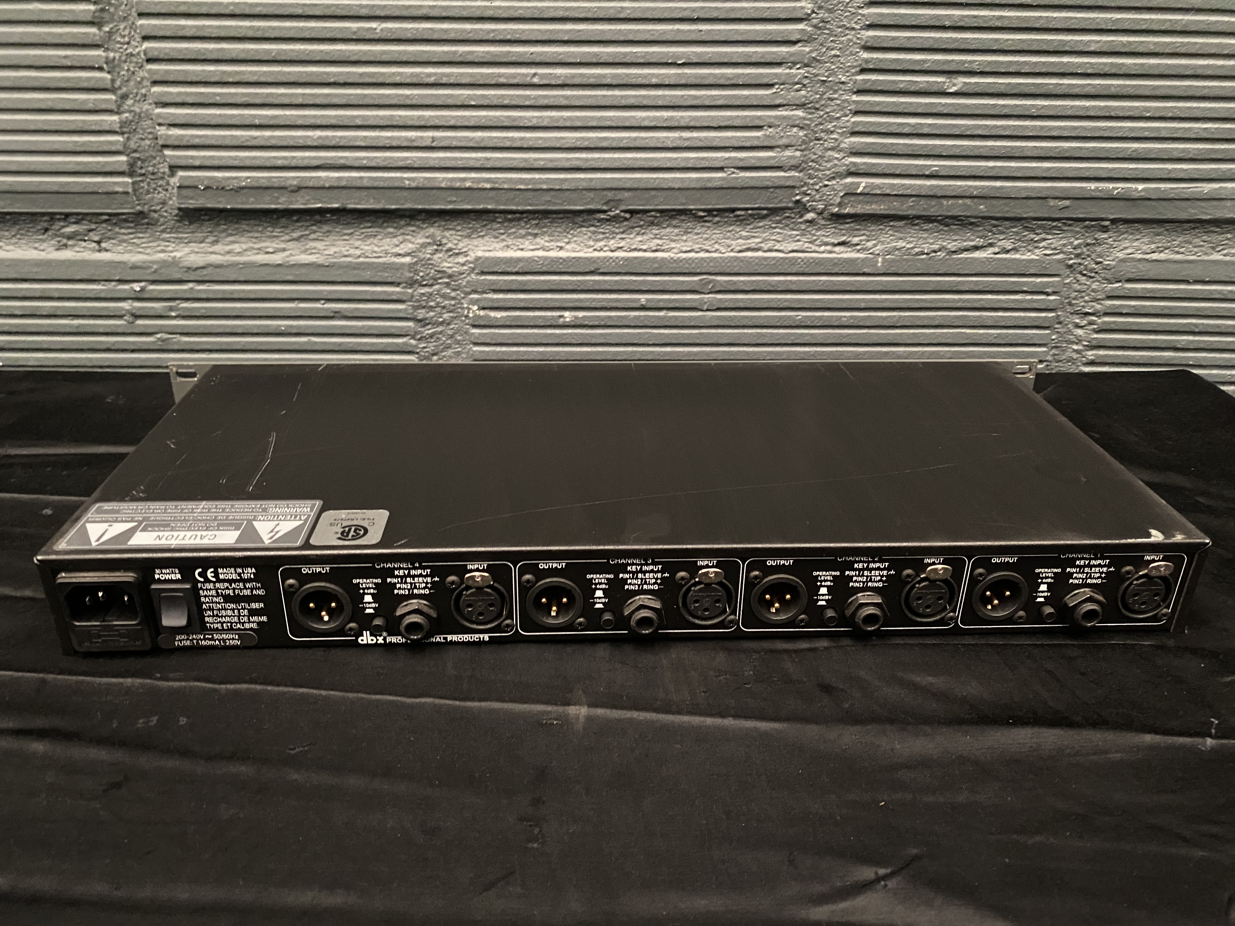 dbx 1074 QuadGate (78319)