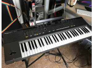 Roland E-20 (20861)