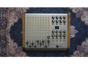 Akai Professional APC40 (6561)