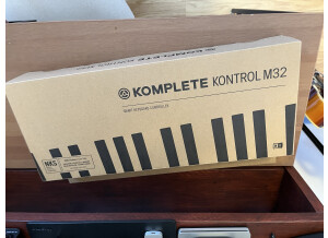 Native Instruments Komplete Kontrol M32 (23460)