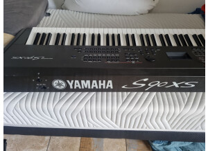 Yamaha S90 XS