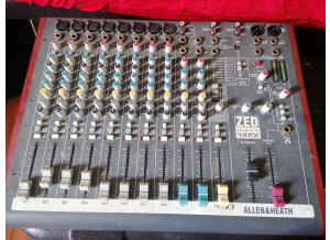 Allen & Heath ZED60-14FX (34830)
