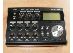Tascam DP-004 (60967)