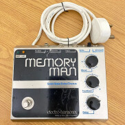 Guitares : 6 - MemoryMan Guitares : 6 - MemoryMan