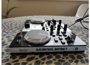 Hercules DJ Control Instinct