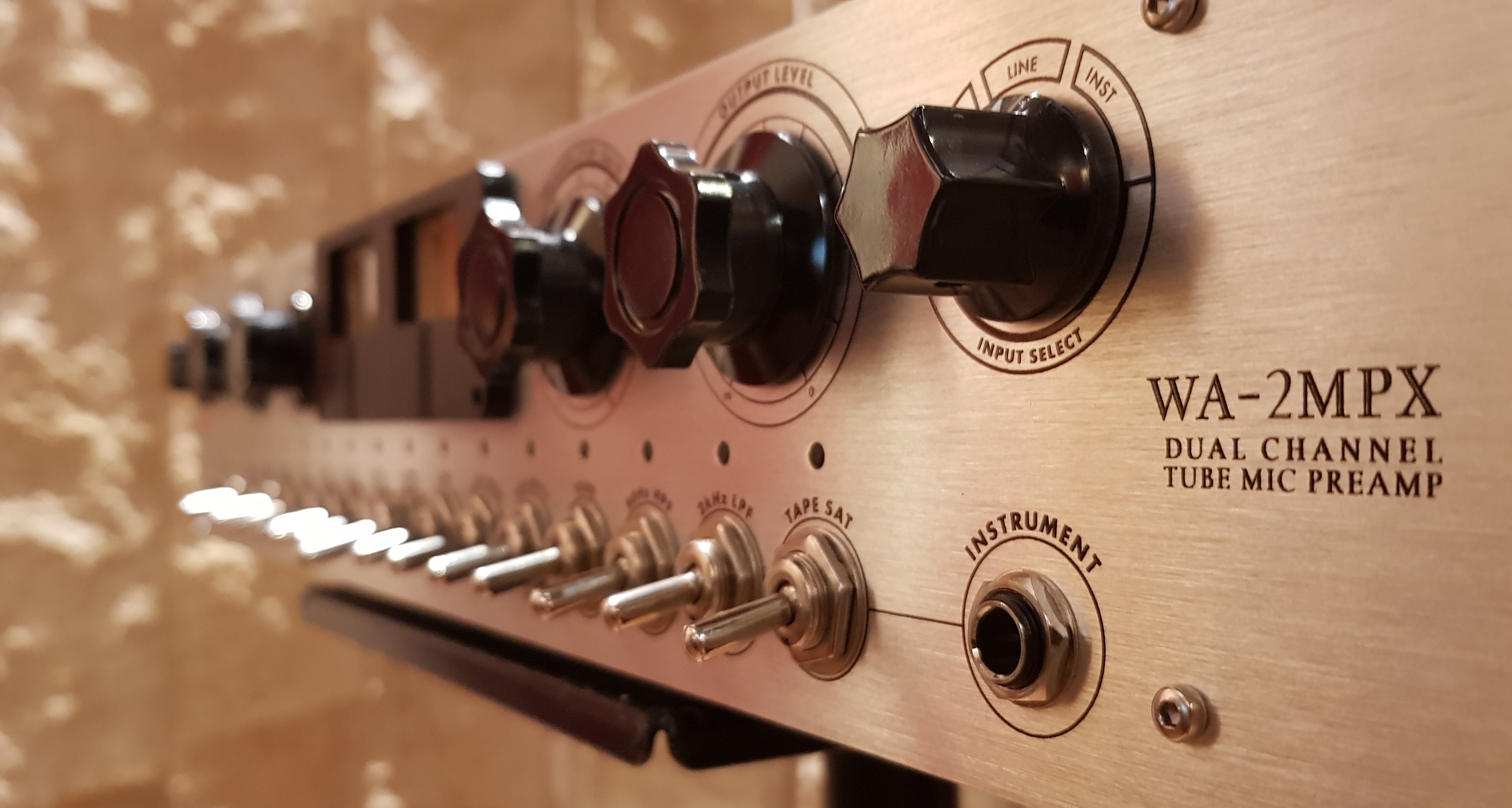 Warm WA-2MPX 3:4 Right