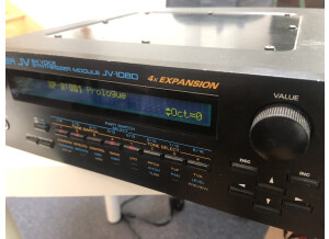 Roland JV-1080 (61182)