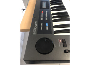 Roland JUNO-1 (1120)