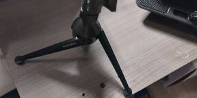 Vends pied de table pour micro