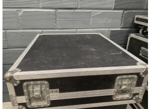 Soundcraft GB2 16 (8860)