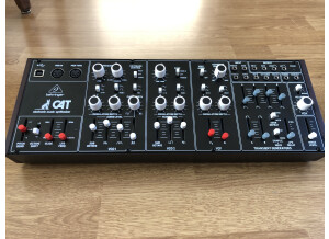 Behringer CAT Synthesizer (1065)