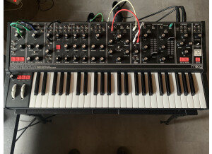 Moog Music Matriarch (7246)