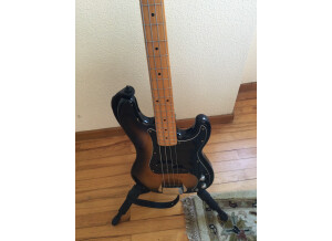 Fender Precision Bass Japan (21690)