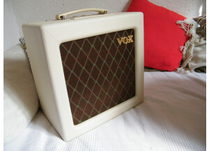 Vox AC4TV (64744)