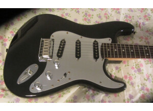 Squier Black and Chrome Standard Stratocaster HSS (81758)