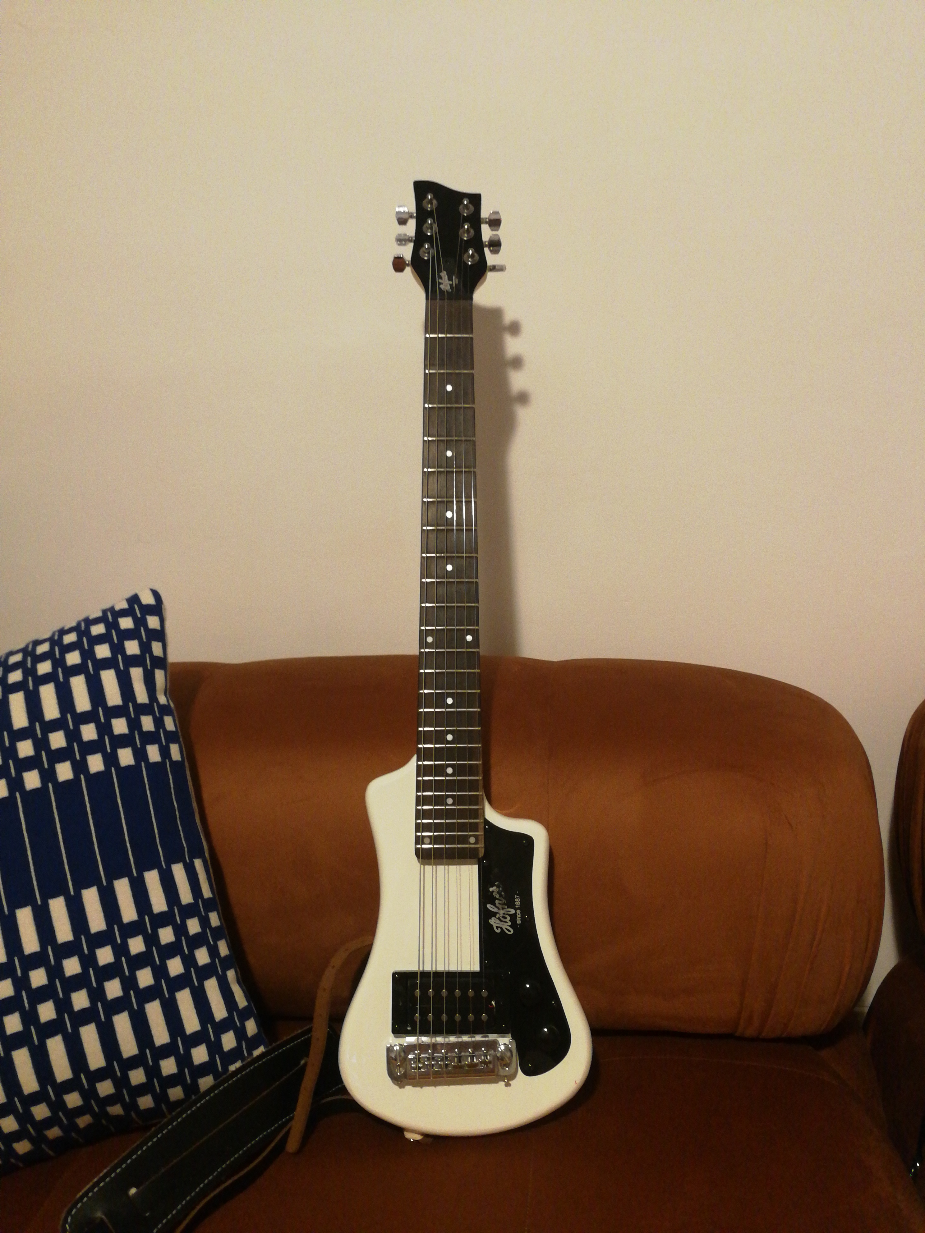 Hofner Guitars Shorty CT