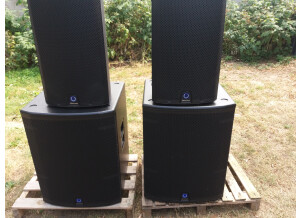 Turbosound iQ15 (75057)