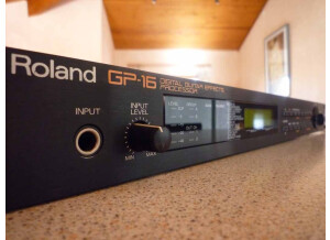 Roland GP-16 (7393)