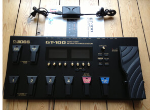 Boss GT-100 Guitar Effects Processor