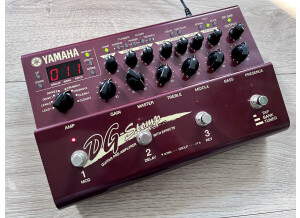 Yamaha DG Stomp (95889)