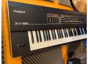 Roland XV-88