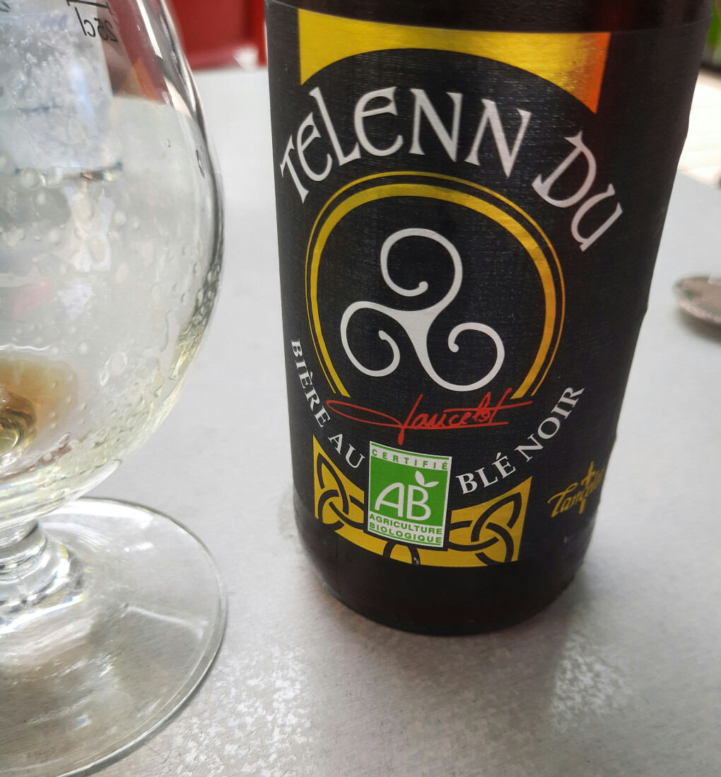 5716219.jpg 5716219.jpg