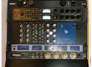 DISTRESSOR COMPRESSOR RACK 500