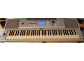 Vends clavier arrangeur YAMAHA DGX-220 76 touches dynamiques (6 octaves)