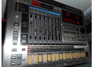Roland MC-808 (68795)