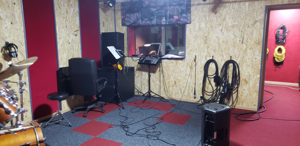 5717828.jpg 5717828.jpg