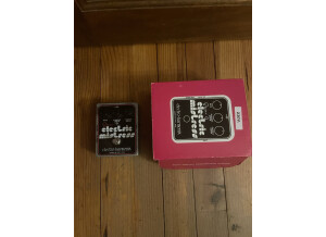 Electric mistress flanger chorus