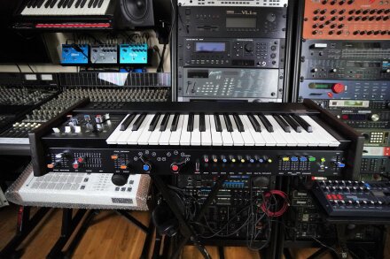 MiniKorg 700FS 2tof 02 Face MiniKorg 700FS 2tof 02 Face